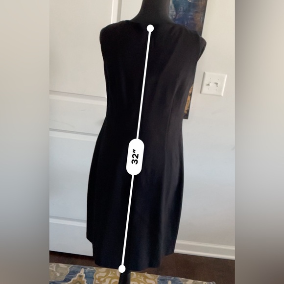 Vince Camuto Dress Women Size 8 Black Form Fitting Sleeveless Formalwear Classic - Picture 12 of 13